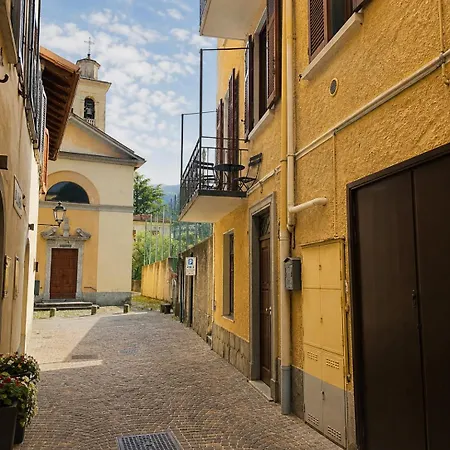 Rossi Couple Oliveto Lario